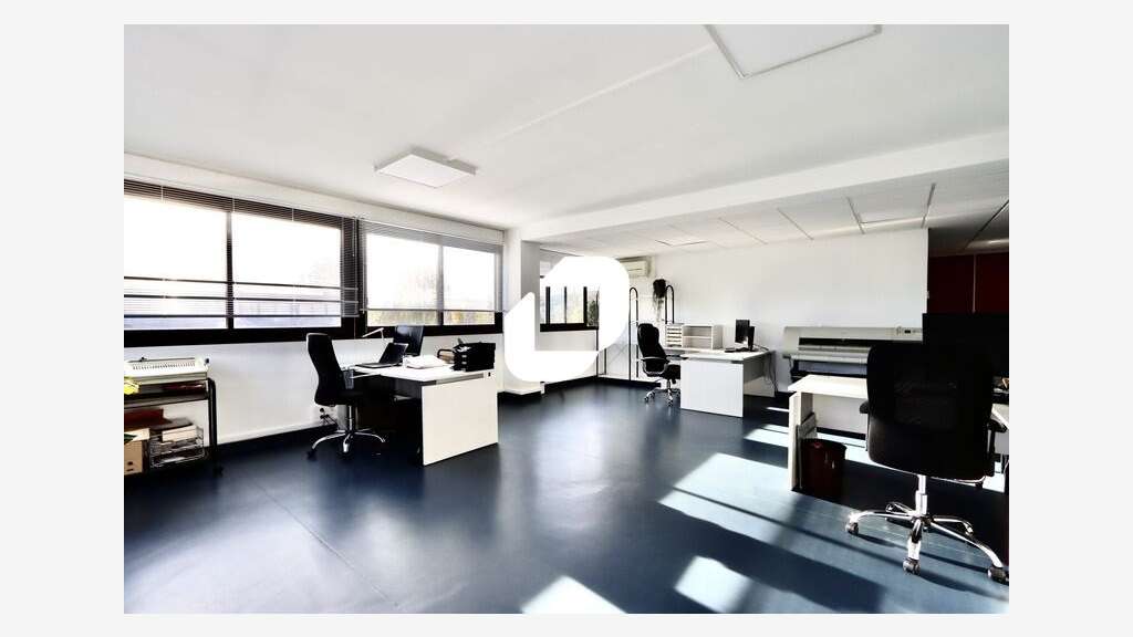 A louer Bureaux 106m² Palaiseau