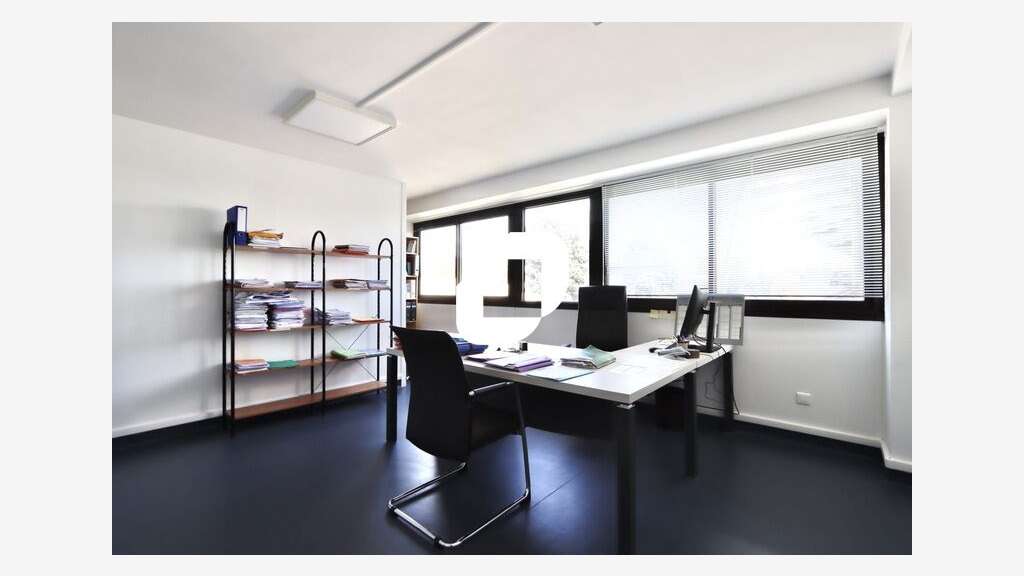 A louer Bureaux 106m² Palaiseau