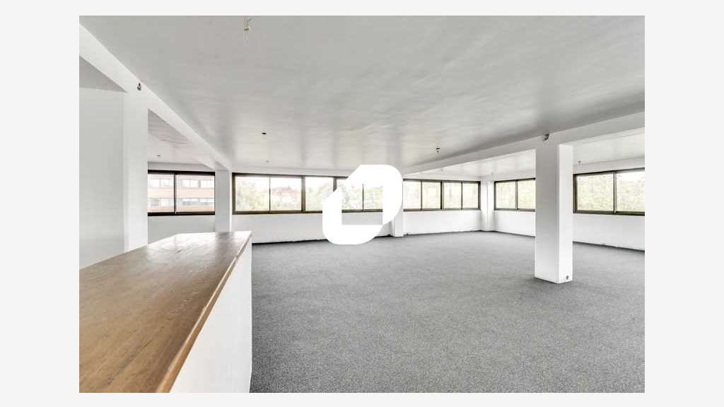 A louer Bureaux 161m² Palaiseau