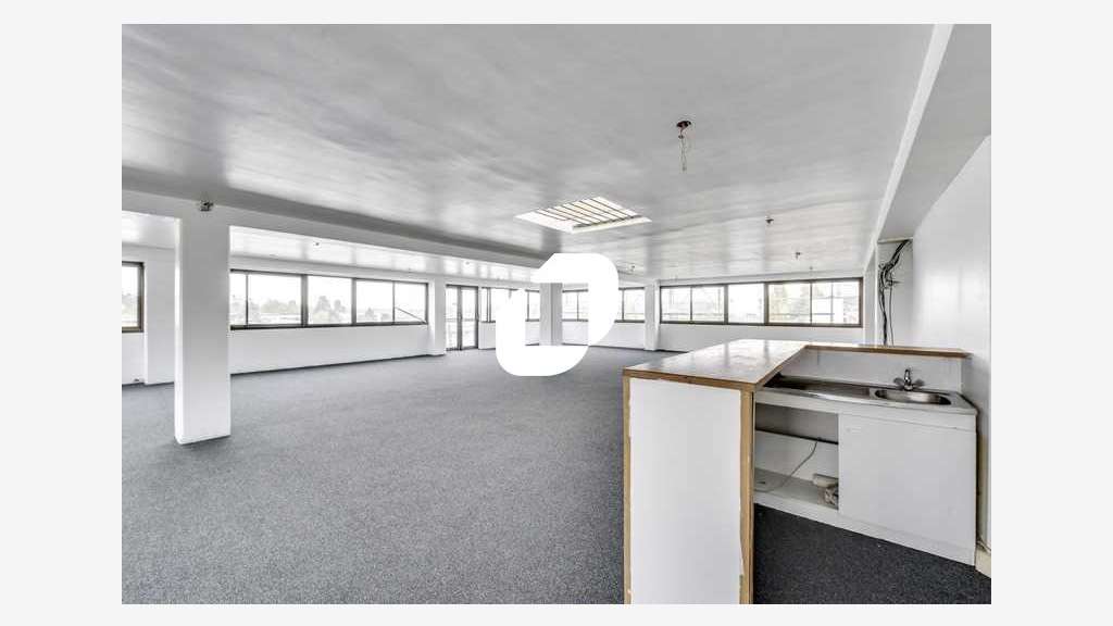 A louer Bureaux 161m² Palaiseau