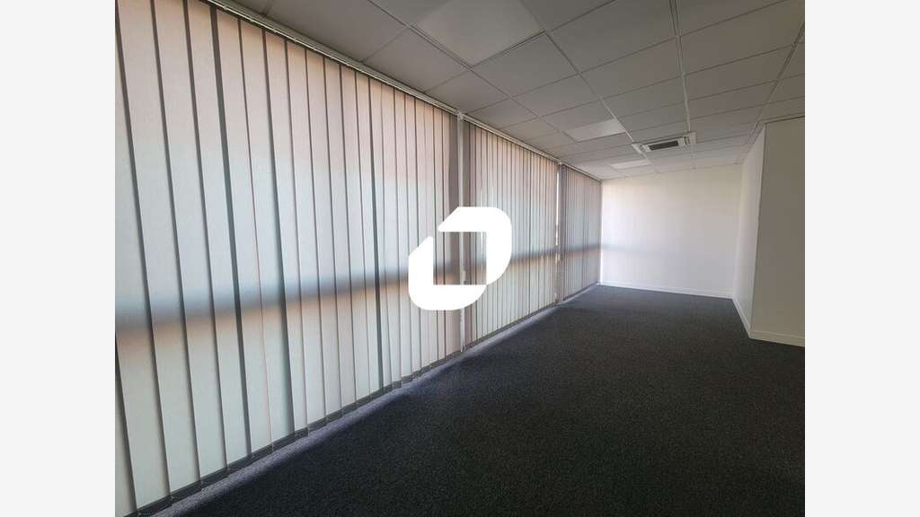 A louer Bureaux 164m² Palaiseau