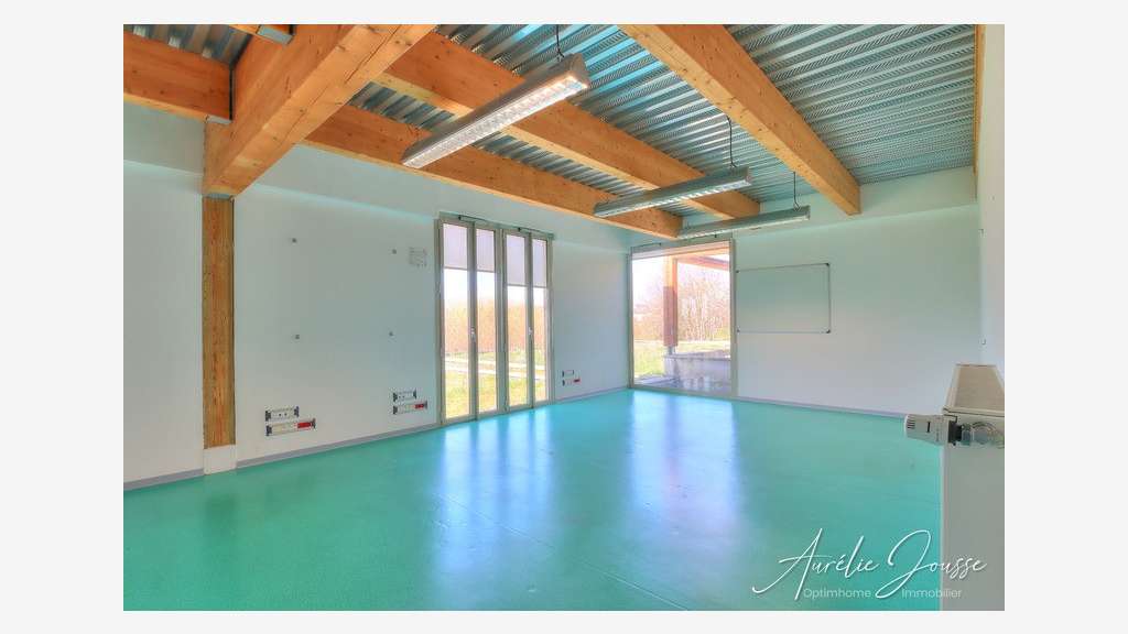 A louer bureaux 255m² clé-en-main à Panazol