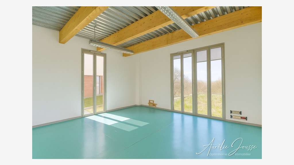 A louer bureaux 255m² clé-en-main à Panazol