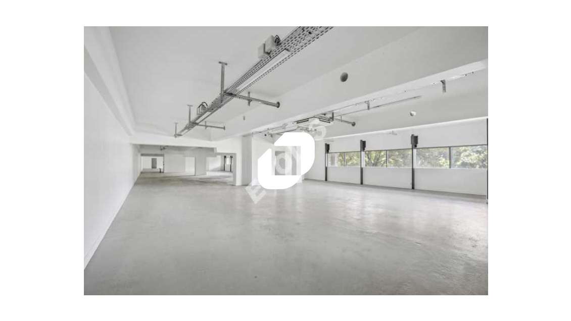 A louer Bureaux 689m² Pantin