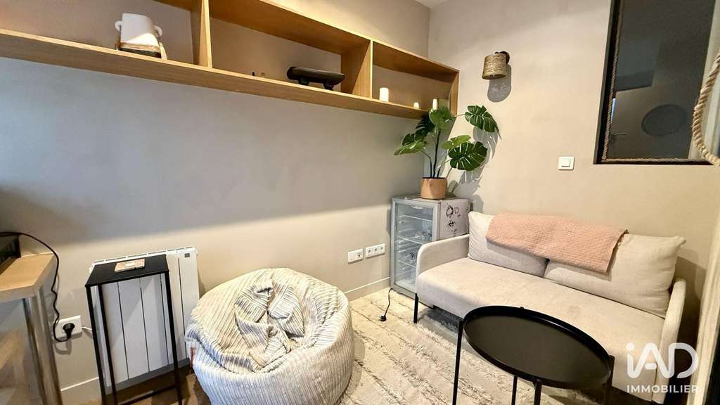 A louer locaux lumineux 106m² RDC à Pantin