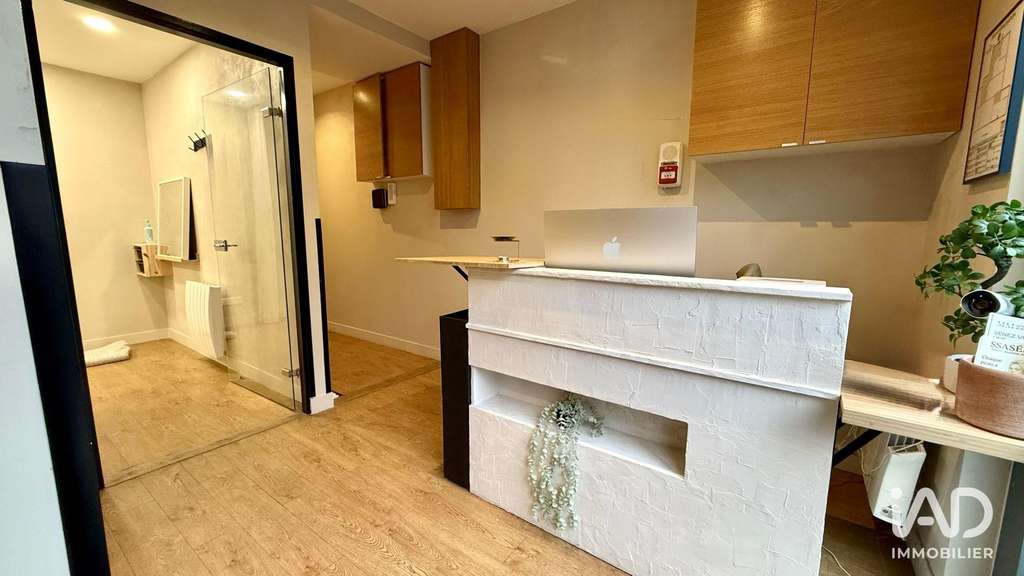A louer locaux lumineux 106m² RDC à Pantin