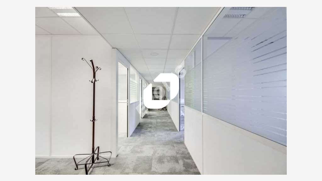 A louer Bureaux 676m² Pantin