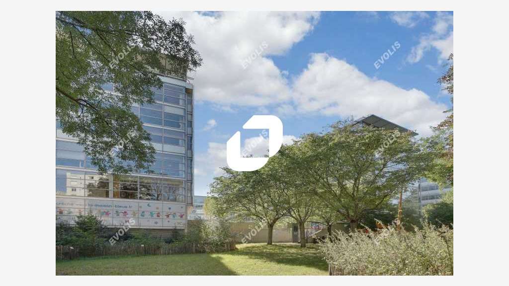 A louer Bureaux 977m² Pantin