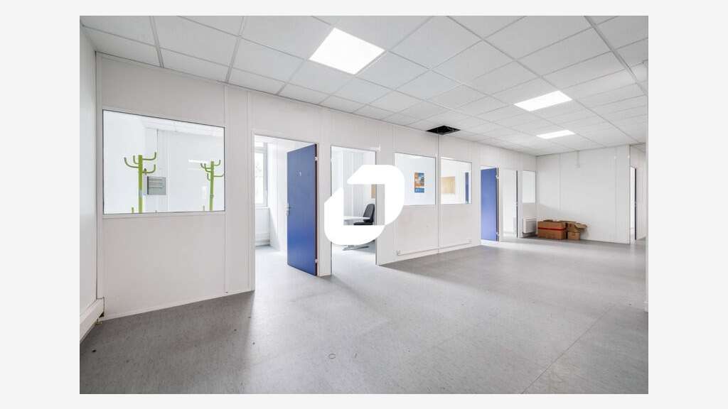 A louer Bureaux 335m² Pantin