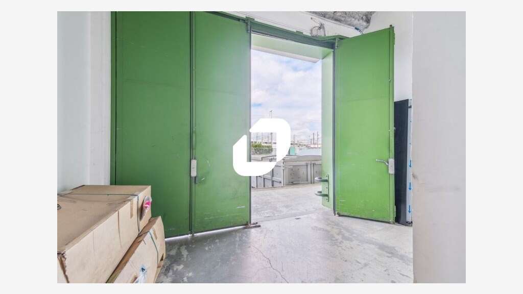 A louer Bureaux 335m² Pantin