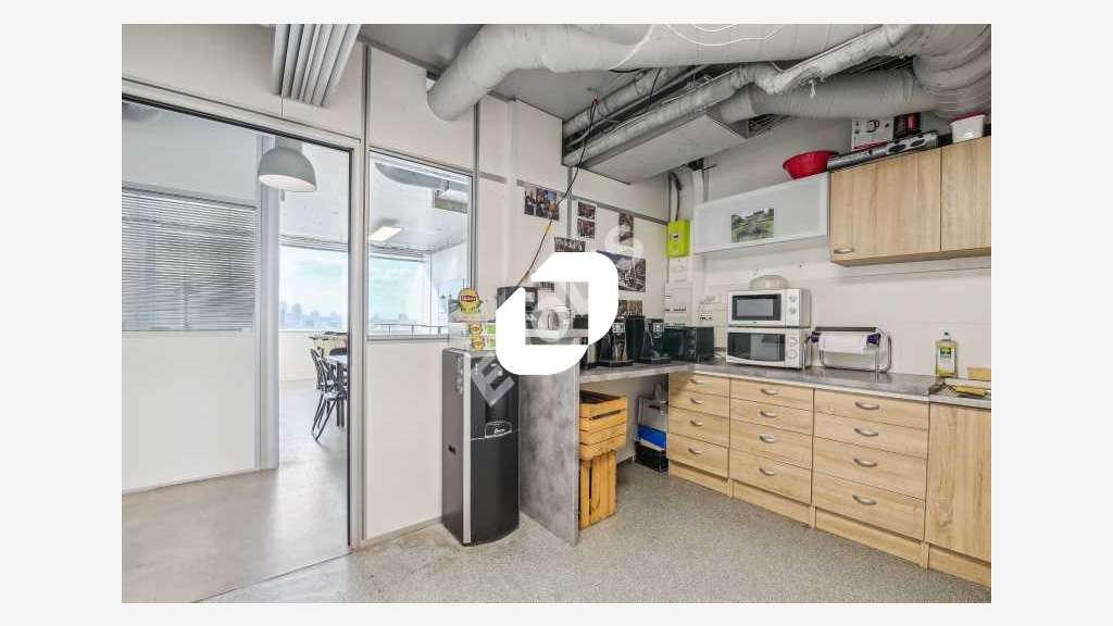 A louer Bureaux 223m² Pantin