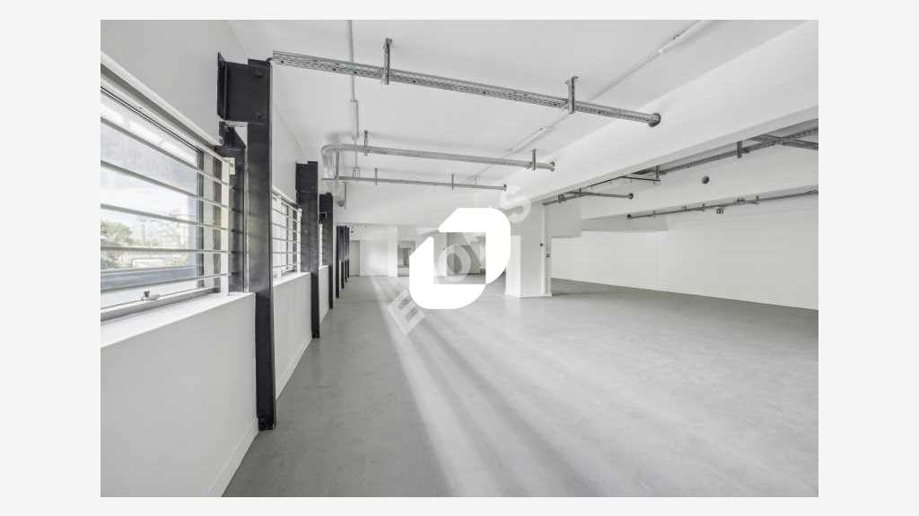 A louer Bureaux 689m² Pantin