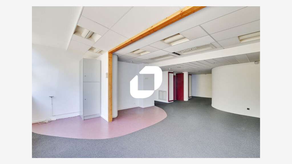 A louer Bureaux 977m² Pantin