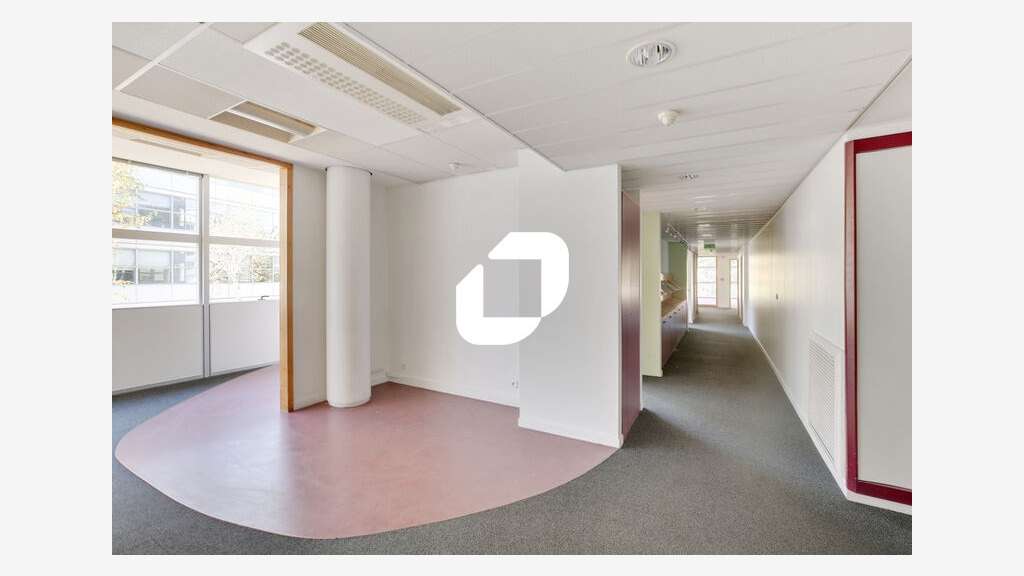 A louer Bureaux 977m² Pantin