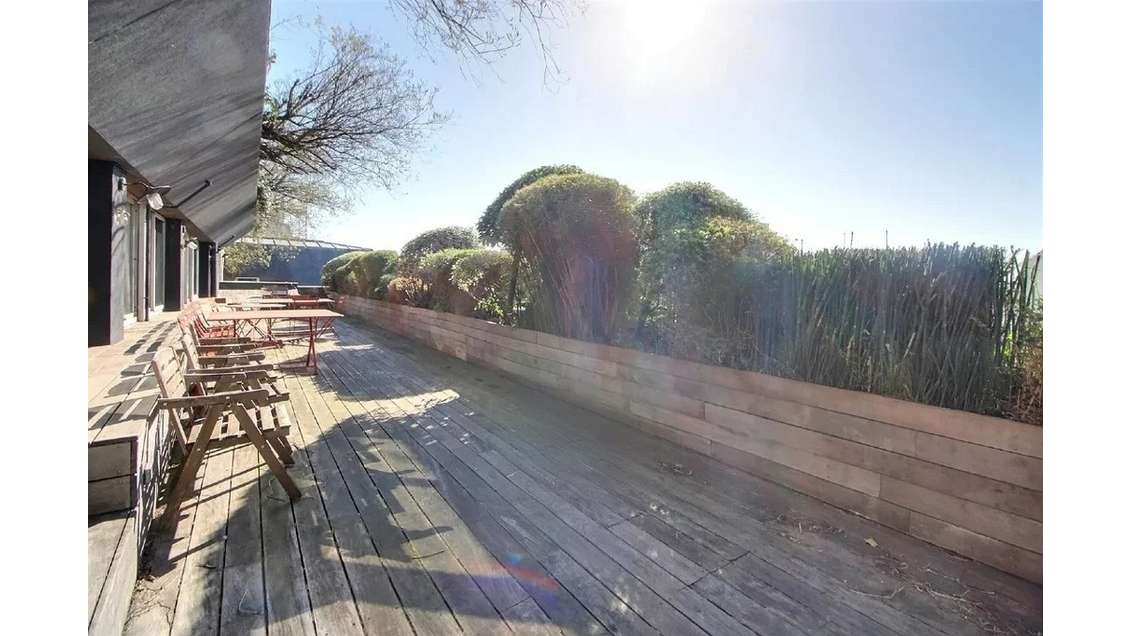 Location bureaux en étage élevés à Paris 10ème 