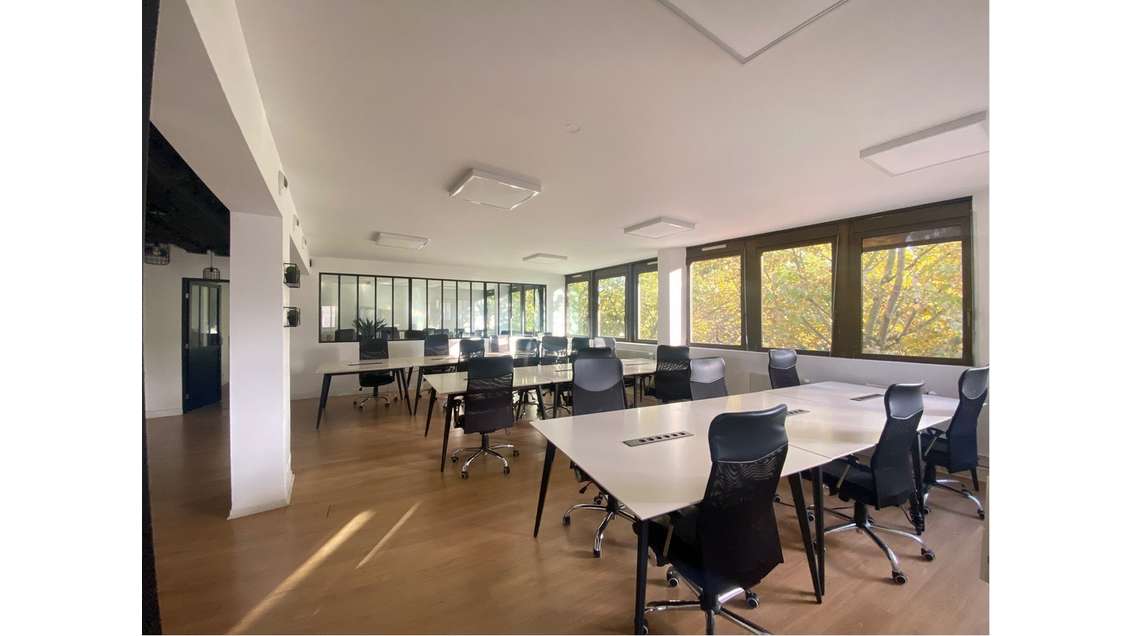 Location bureaux 788m² Paris 10ème Gare de l'Est