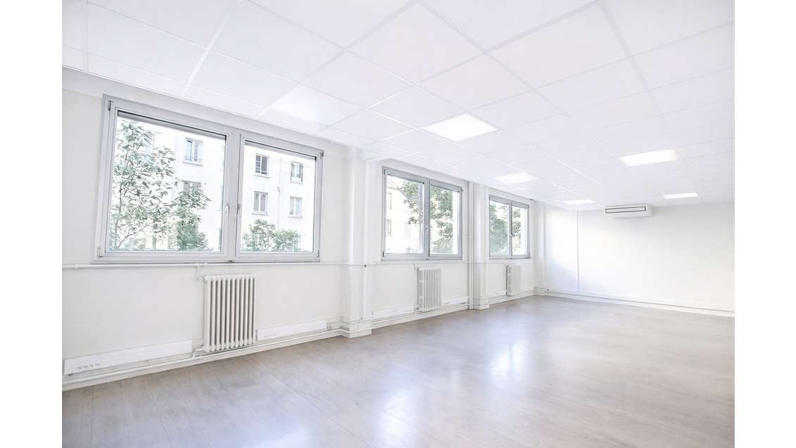 Location bureaux 400m² à Paris 10ème Gare de l'Est
