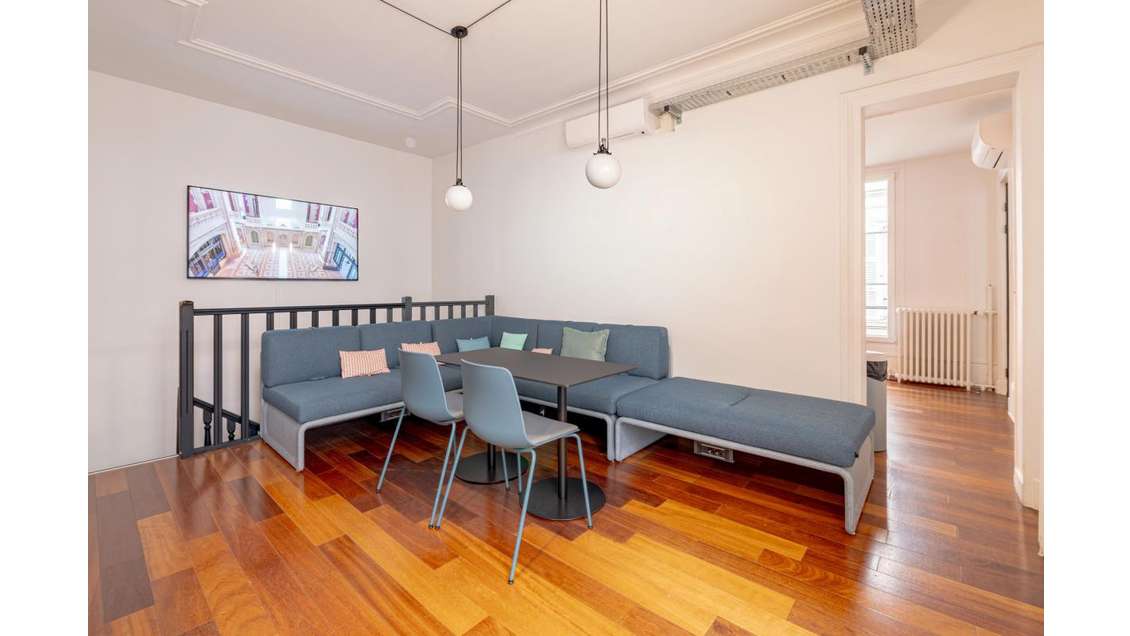 A louer bureaux équipés Paris 10e Rue de Paradis