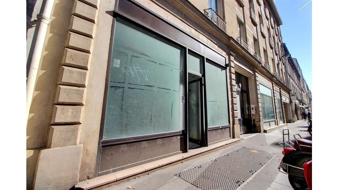 Location bureaux 55m² belle luminosité Paris 10ème