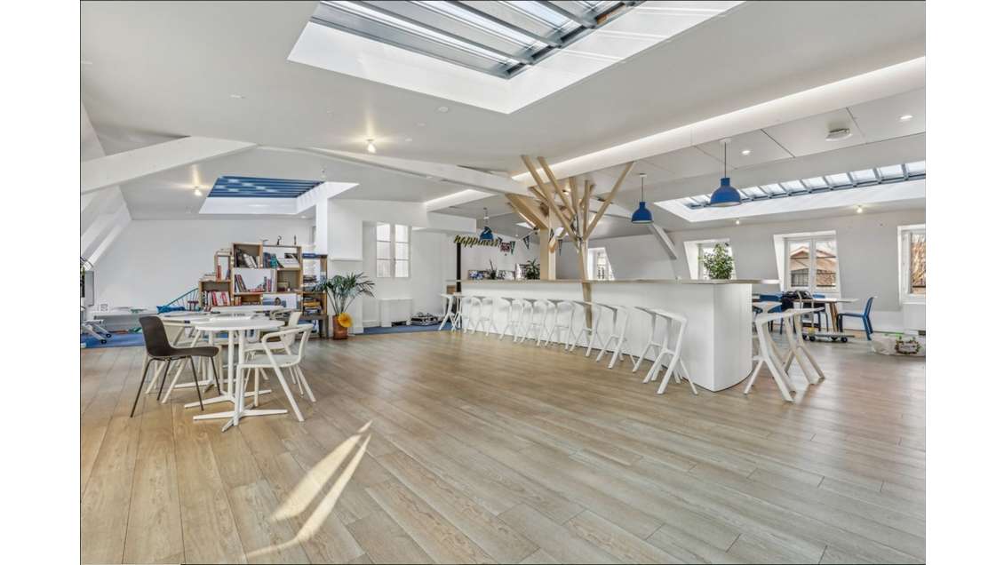 Location bureaux de 1991m² à Paris 75010 Paradis