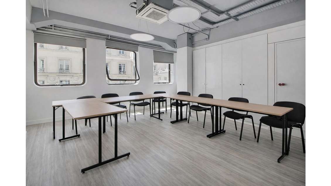 Location bureaux PMR ERP de 206m² à Paris 75010