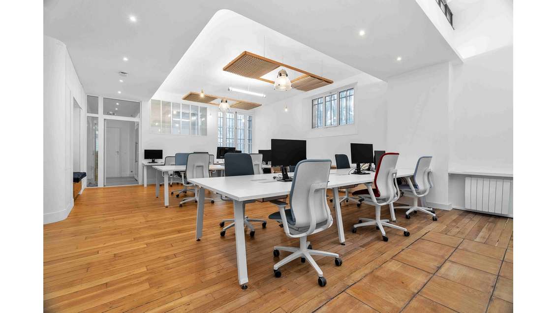 Location bureaux coworking 70m² Paris 10ème