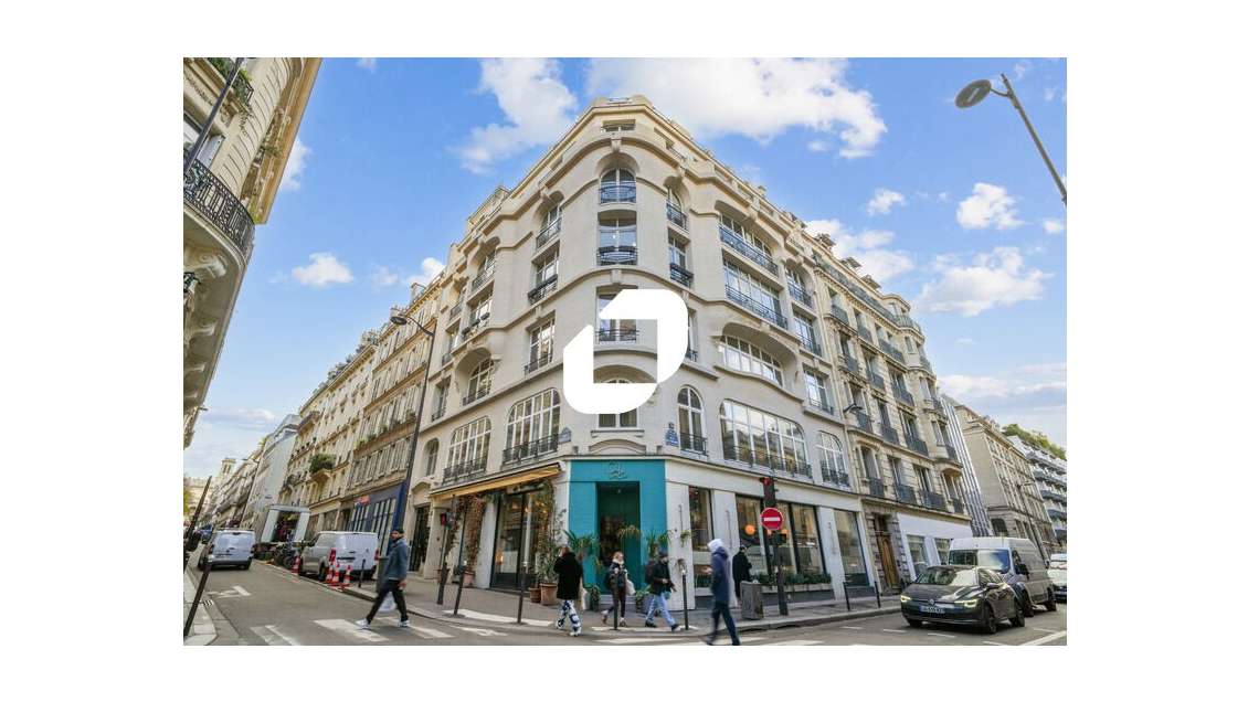 A louer Bureaux 366m² Paris