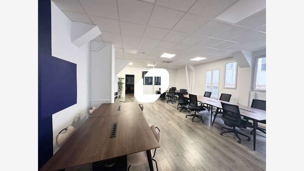 A louer Bureaux 95m² Paris