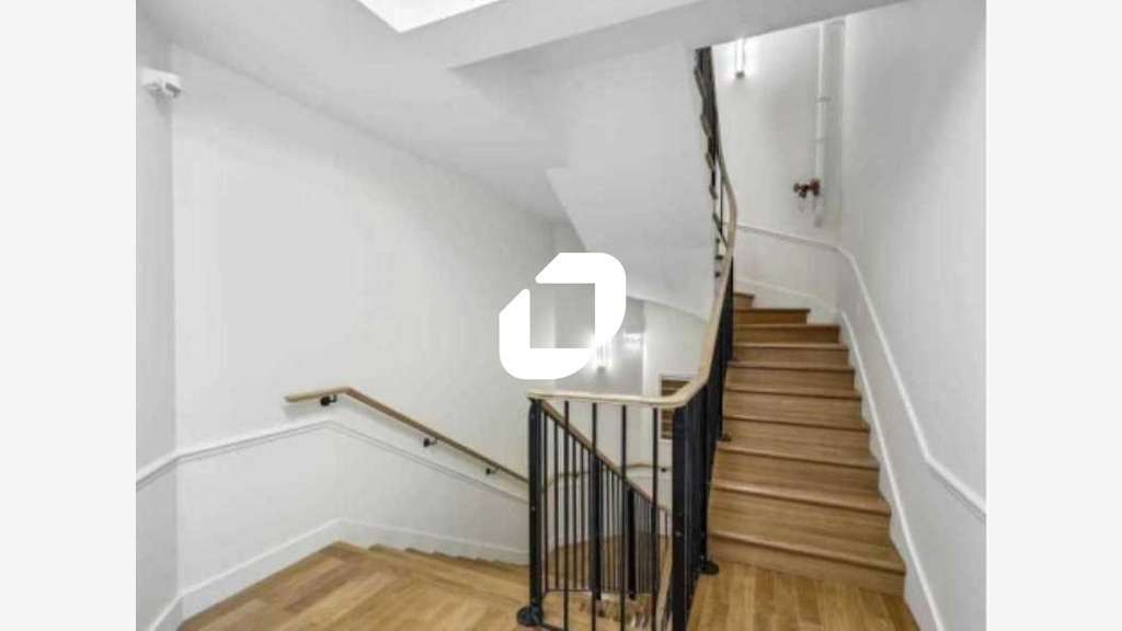 A louer Bureaux 1345m² Paris