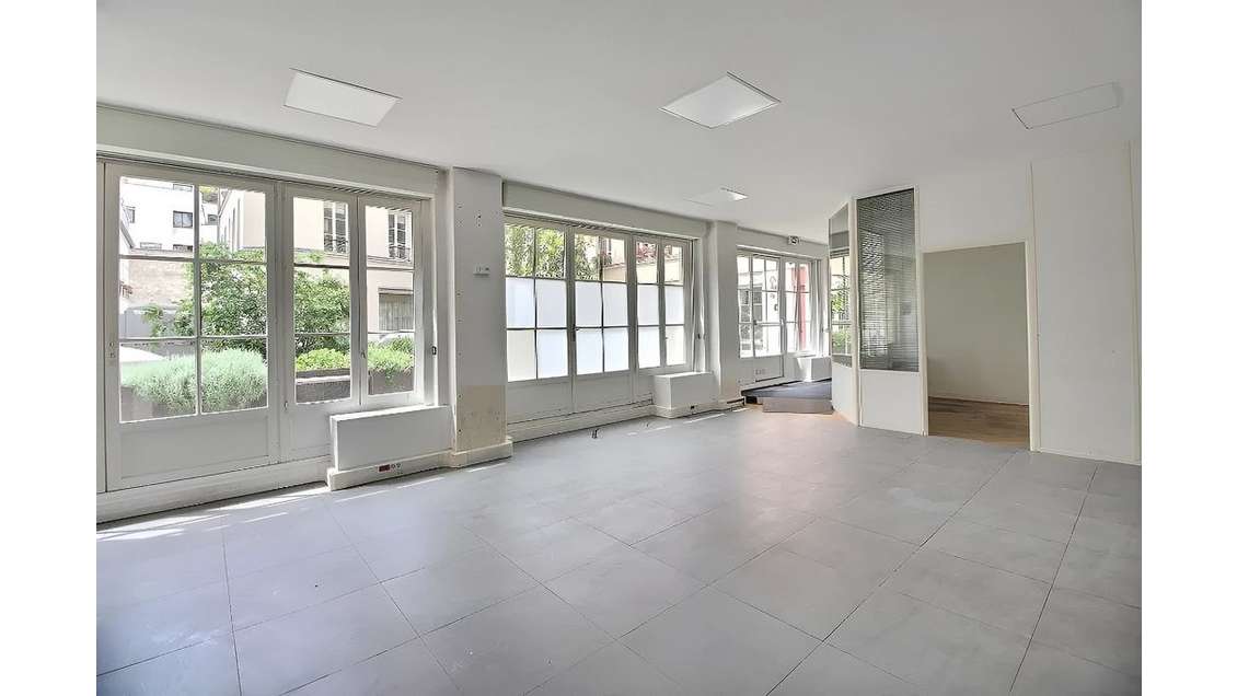 Location bureaux à Paris 11e Voltaire Diderot