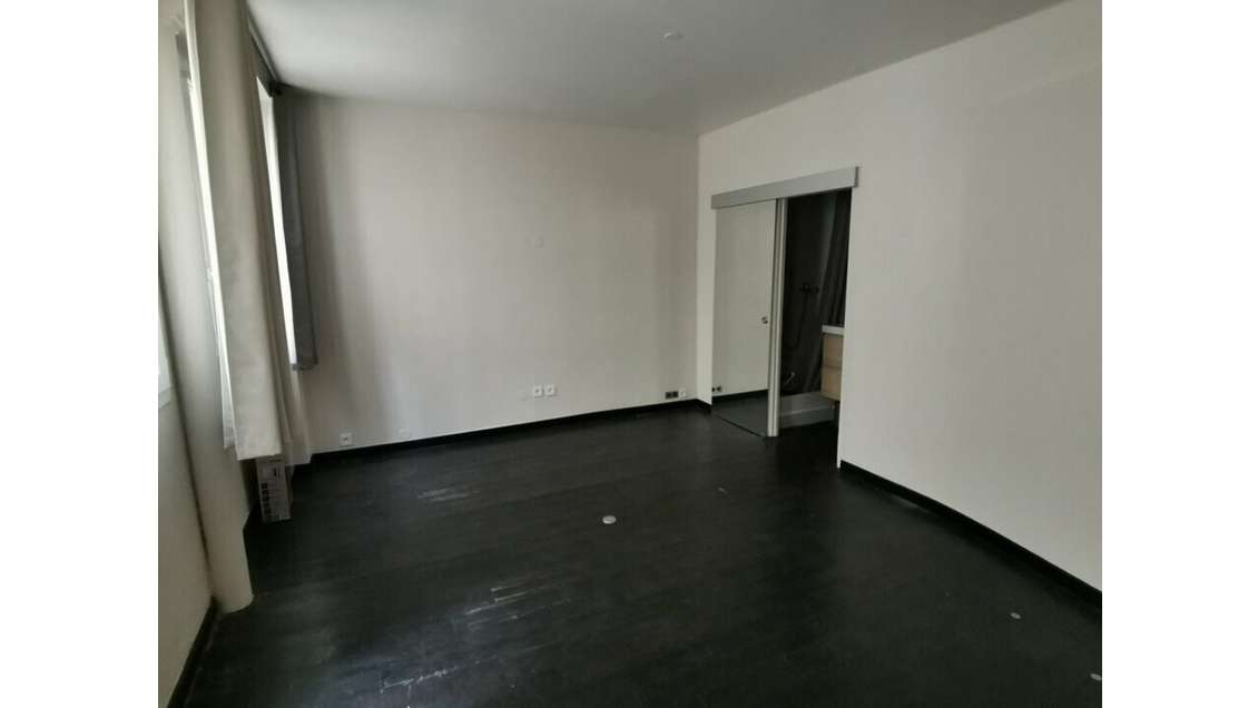 Bureaux 22m² à louer à Paris 11ème