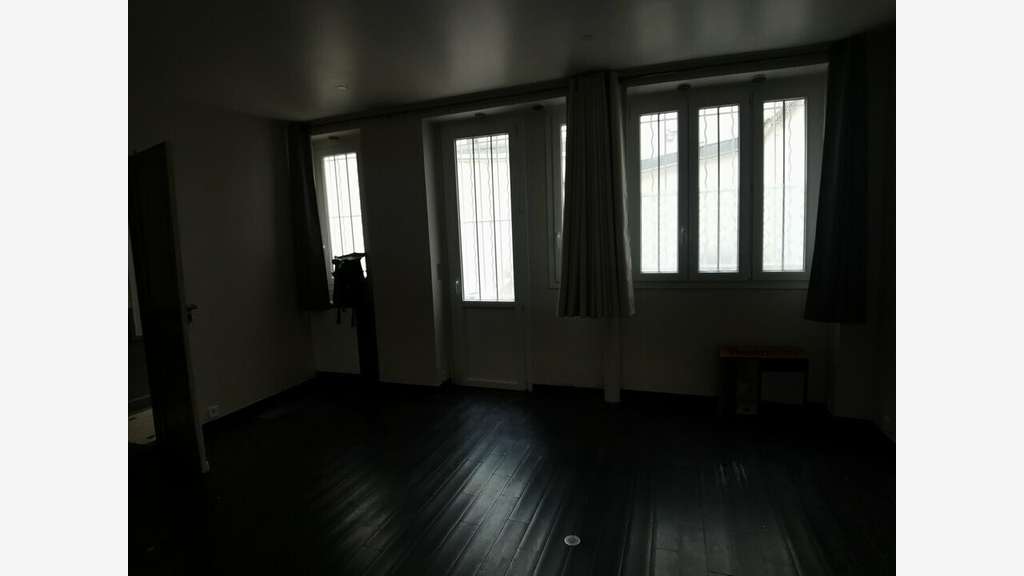 Bureaux 22m² à louer à Paris 11ème