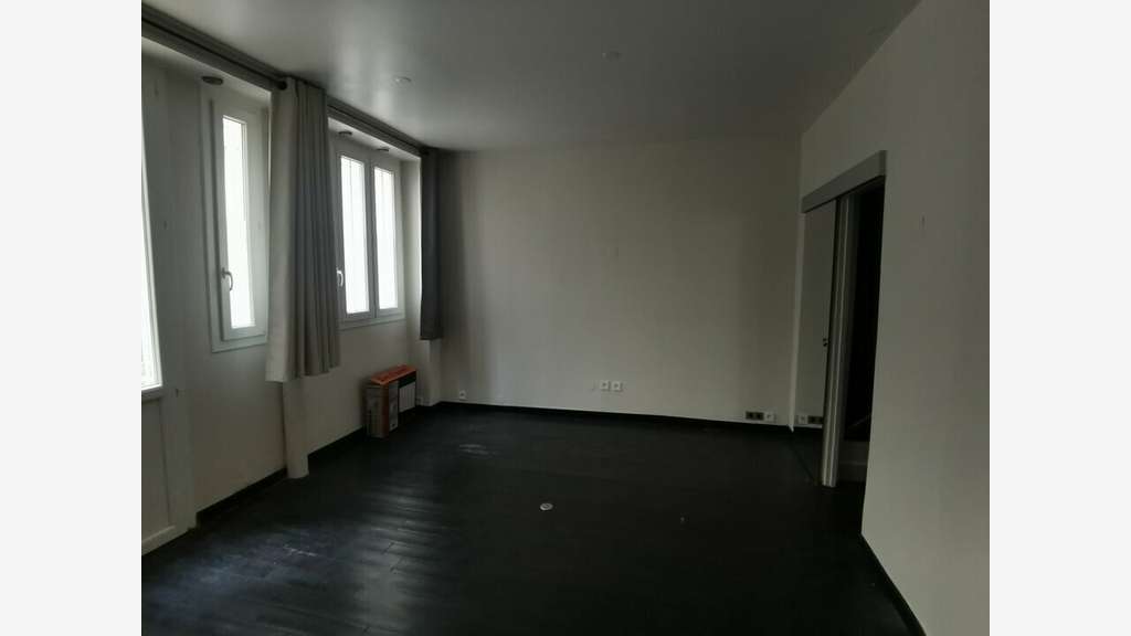 Bureaux 22m² à louer à Paris 11ème