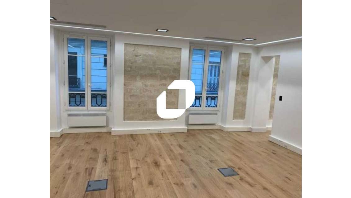 A louer Bureaux 85m² Paris