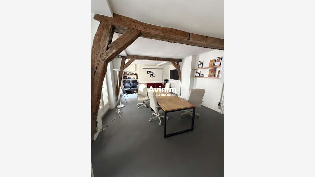 Bureaux de caractère à louer à Paris 11e Bastille