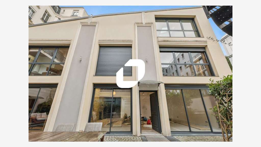A louer Bureaux 374m² Paris