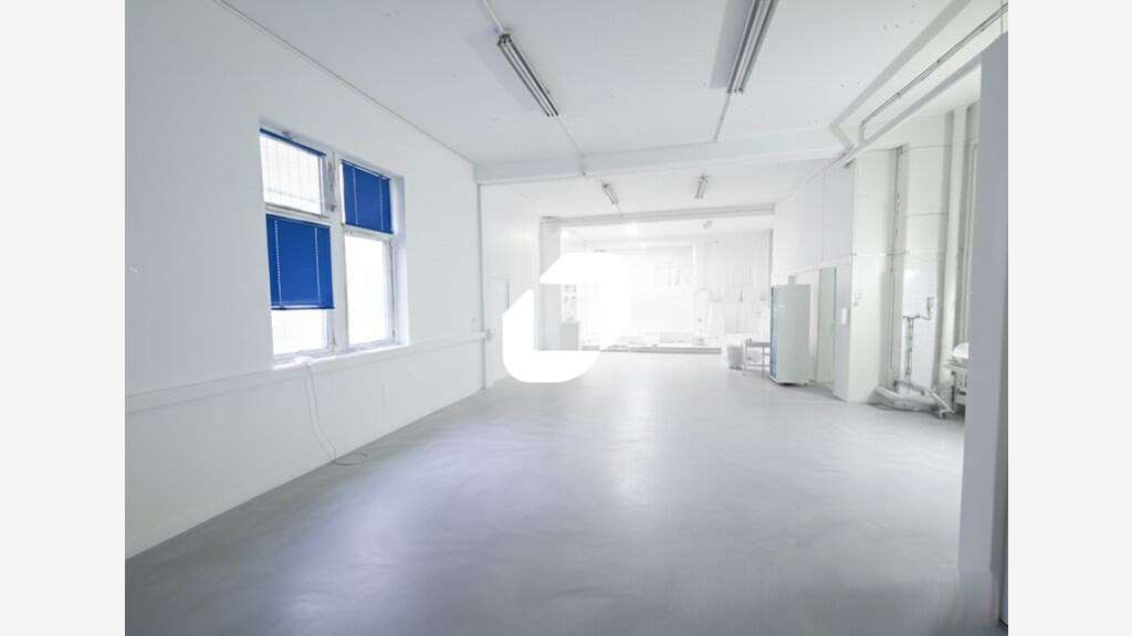 A louer Bureaux 323m² Paris