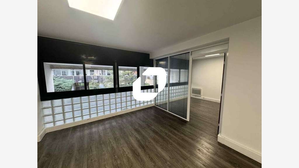 A louer Bureaux 130m² Paris