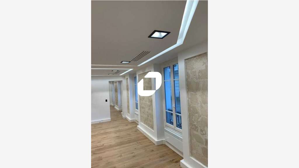 A louer Bureaux 85m² Paris