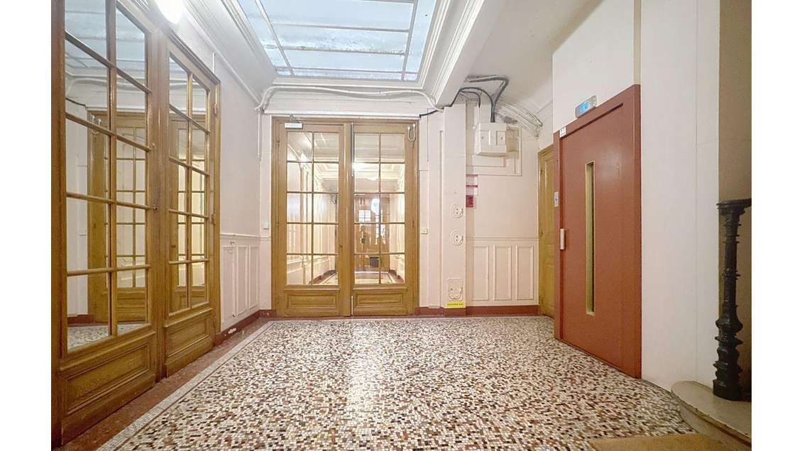 Location bureaux 60m² à Paris 12e Rue Taine