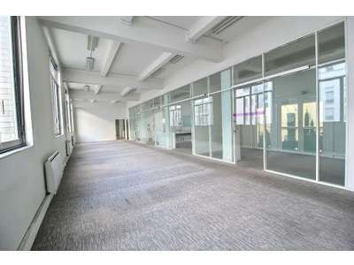 Location Locaux d'activités - Entrepôts à Paris 12e