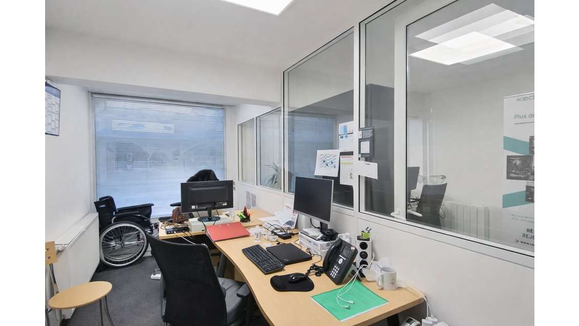 Location bureaux de 159m² en RDC à Paris 75012