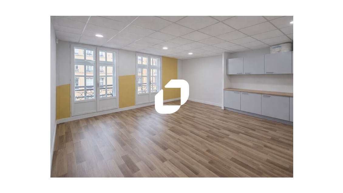 A louer Bureaux 101m² Paris