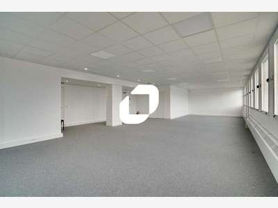 A louer Bureaux 154m² Paris