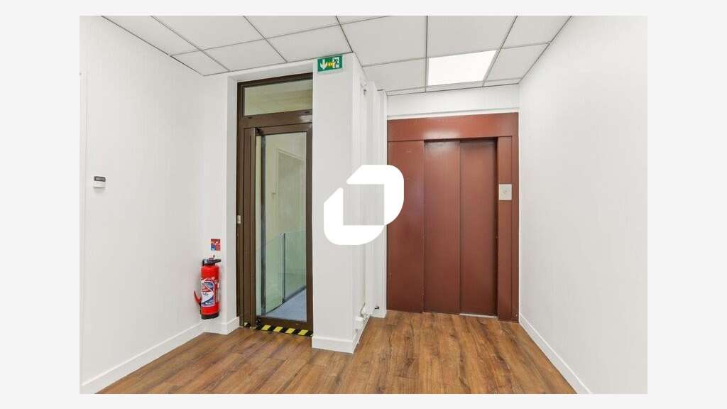 A louer Bureaux 96m² Paris