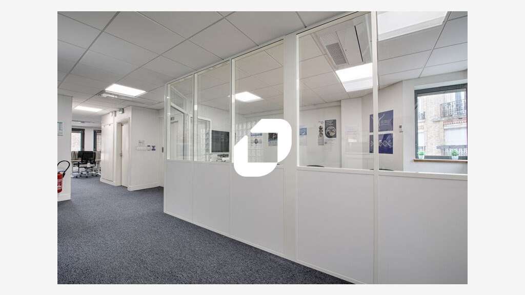 A louer Bureaux 96m² Paris
