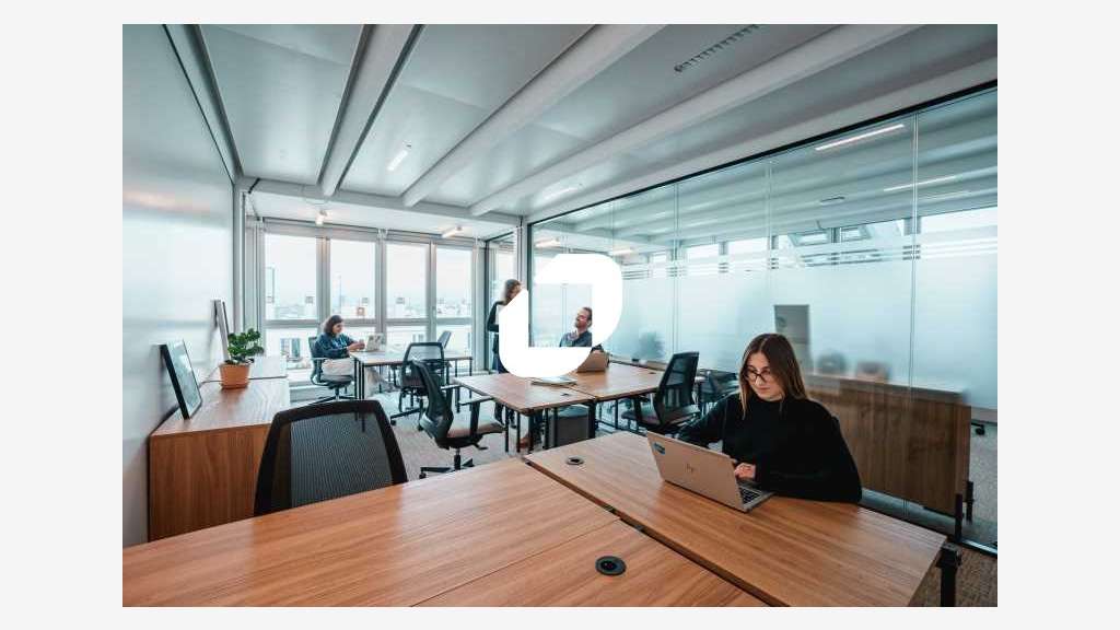 A louer Bureaux 2400m² Paris