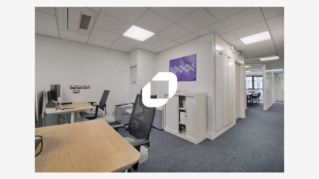 A louer Bureaux 96m² Paris