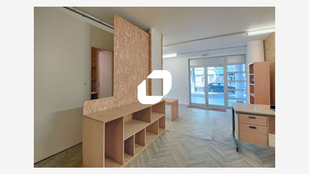 A louer Bureaux 84m² Paris