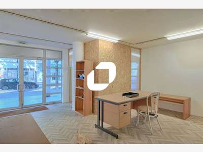 A louer Bureaux 84m² Paris